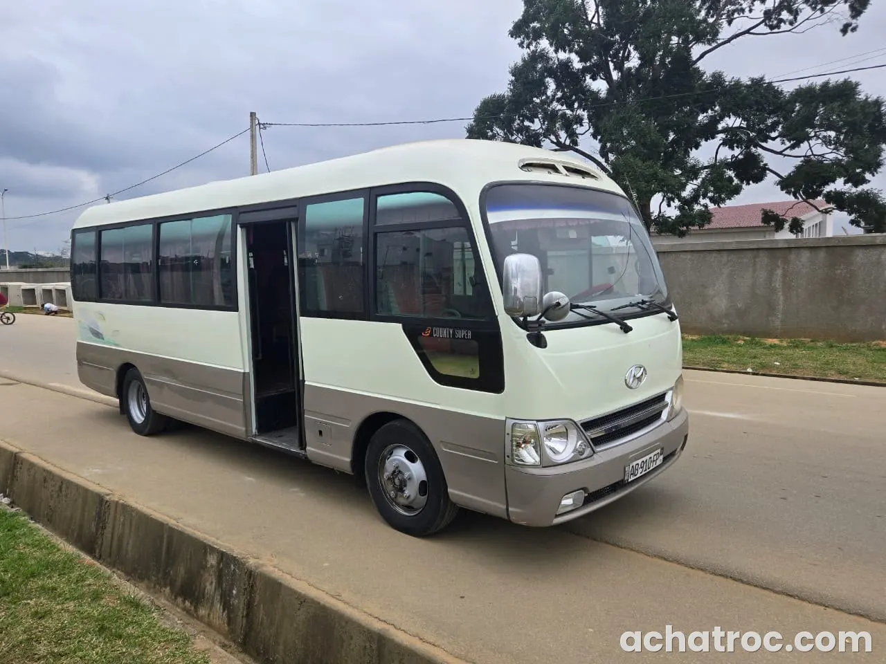 Hyundai County Mini Car de 25 places